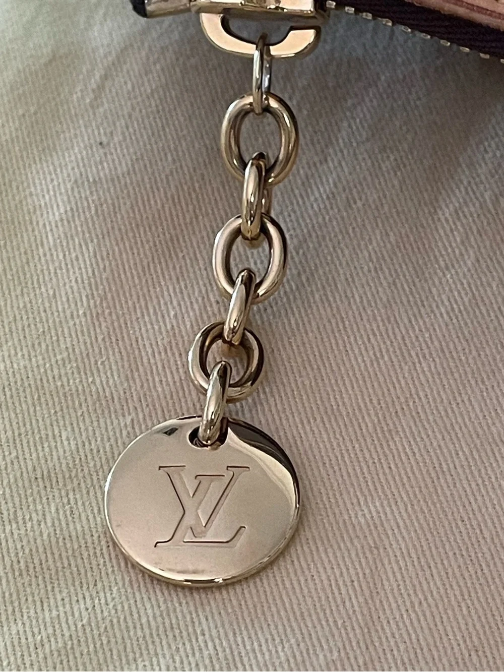 Louis Vuitton Monogram Tivoli Satchel Top Handle